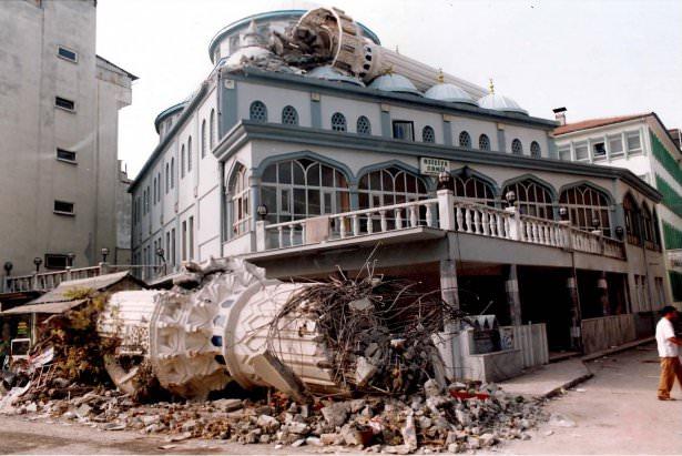 <p><strong>Saatler, günler geçtikçe vahim tablo kendisini daha net ortaya koydu.</strong></p>