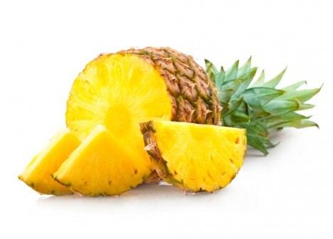 <p>Şişkinliği vve ödemi vücuttan attıran ananas</p>
