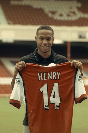 <p>Henry, Arsenal'e ilk adım (1999)</p>
