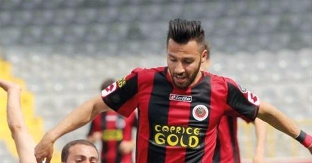 <p>Yasin Öztekin</p>

<p> </p>
