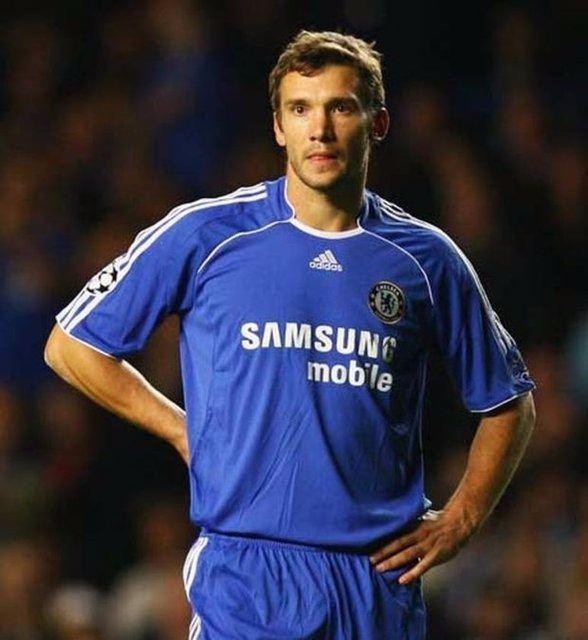 <p>Andriy Shevchenko - Milan'dan Chelsea'ye - 43.3 milyon Euro</p>

<p> </p>
