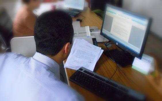<p>2) Son başvuru tarihi itibariyle en az B sınıfı sürücü belgesi ile A2 sınıfı sürücü belgesine sahip olmak. ( B ve A2 Sürücü Belgesine veya Motorlu Taşıt Sürücü Sertifikasına son başvuru tarihi olan 18.02.2017 tarihi itibariyle sahip olmak.)</p>
