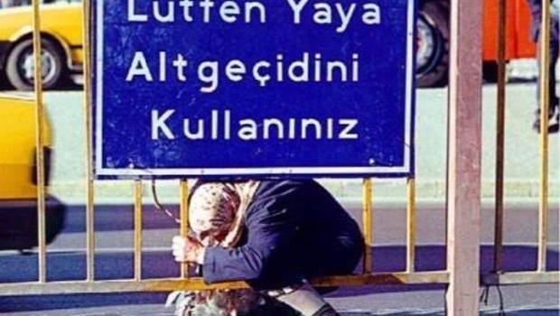 <p>Sadece Türklere özgü olan bazı davranış kalıpları insanları bazen güldürüyor bazen de şaşırtıyor. İşte insanı güldüren hangisini yapmadık ki dedirten Türklere özgü davranışlar...</p>

