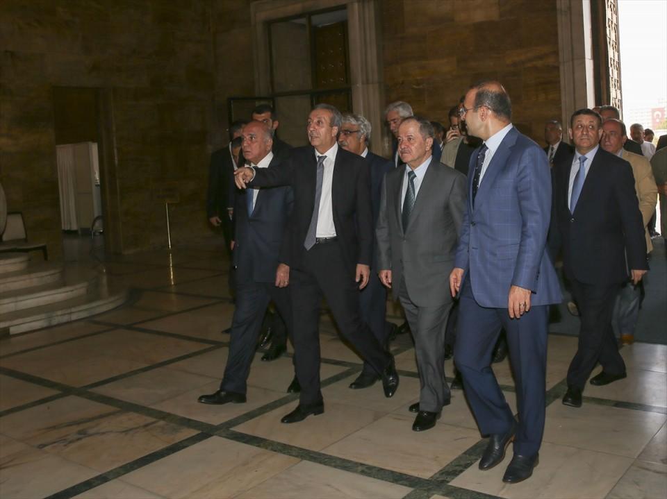 <p>Bu konuda Türkiye'den gelecek her türlü teklifi değerlendireceklerini, iş birliği içerisinde olacaklarını, bu konuda çalışacaklarını beyan etti." diye konuştu.</p>
