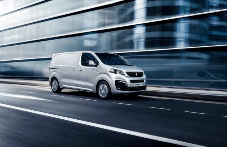 <p>Peugeot Expert Van  1.6 BlueHDi 81.100 TL</p>
