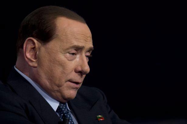 <p>Silvio Berlusconi (İtalya'nın eski başbakanı)<br />
2-4 saat arası </p>
