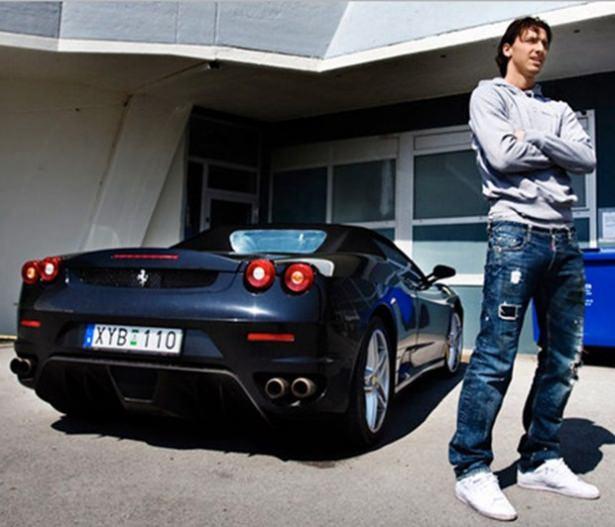 <p>Ashley Cole<br />
Mercedes-Benz SL63 AMG</p>