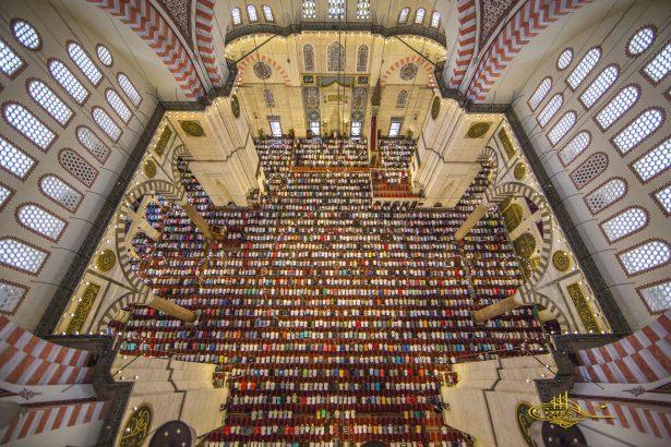 <p>Süleymaniye Cami Cuma 1550-1557</p>
