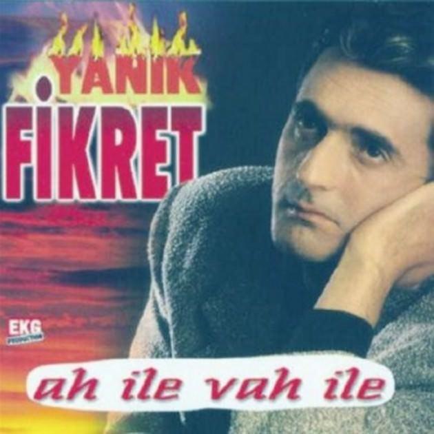 <p>Ümit Besen'den Arif Susam'a, Hakkı Bulut'tan İbrahim Tatlıses'e... Birçok ünlünün geçmişteki albümlerinde tercih edilen mizansenler kırıp geçiriyor... </p>