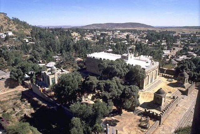 <p>Karasal Alan km²<br />
Etiyopya<br />
1.000.000</p>