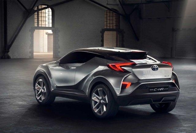 <p><font color="#d3d3d3">C-HR'nin Kasım'da piyasaya sunulması planlanıyor.</font></p>

<p><span style="color:#D3D3D3">Öte yandan Toyota C-HR, Türkiye'de üretilen ilk crossover ve ilk hibrit araç olarak farklı bir öneme sahip.</span></p>
