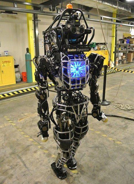 <div>Ülke: ABD </div>

<div>Robot adı: Atlas </div>

<div>Üretici: Boston Dynamics </div>

<div>Boy (cm): 188 </div>

<div>Ne yapabiliyor: Gerçek dünya deneyimi yok, Darpa Robot Yarışmalarında yazılımları test etmek için kullanıldı. Şuan hala geliştirme aşamasında.</div>
