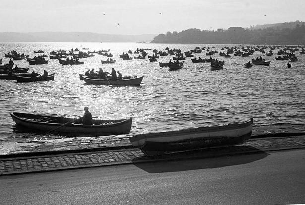 <p>1966.. Bebek'de lüfer zamanı..</p>

<p> </p>
