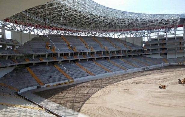 <p>Yeni Antalya Stadyumu</p>
