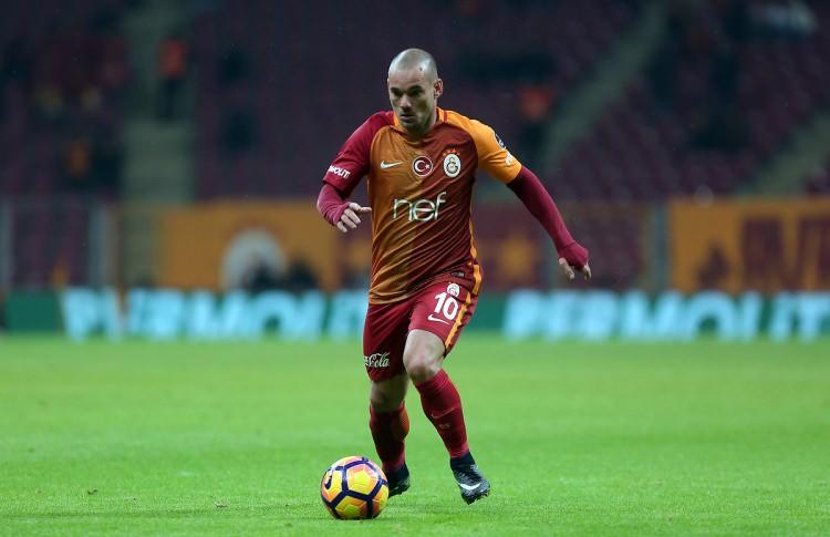 <p>Wesley Sneijder: 7.5 milyon Euro</p>
