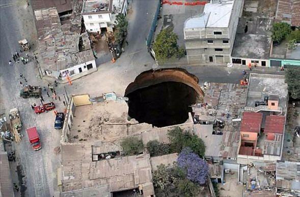 <p>Aşırı yağışlar kimi zaman böyle durumlara yol açabiliyor.</p>

<p> </p>
