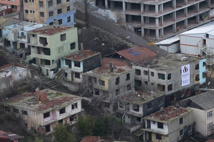 <p>Durbakayım, Çevre ve Şehircilik Bakanlığı'nın son dönemde problemlerin halledilmesi için ciddi çaba harcadığını ifade ederek, bunun süreci önemli biçimde hızlandırdığını bildirdi.</p>
