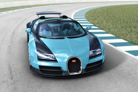 Bu güne kadar Veyron modeli için çok sayıda özel versiyon üreten Bugatti, işleri biraz daha zorlaştırarak çok çekin bir Veyron Grand Sport Vitesse hazırladı.