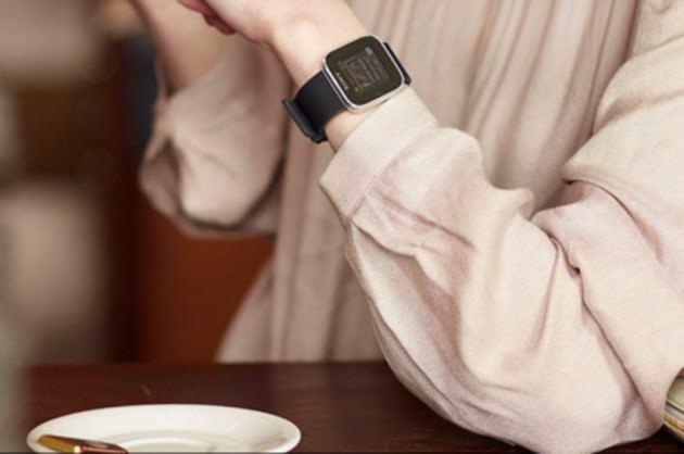 <p>Sony Smartwatch: Android uyumlu saat ile</p>