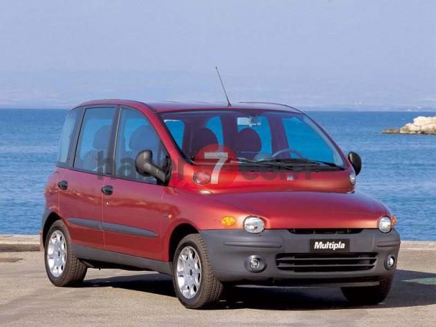 <p>2002 Fiat Multipla</p>
