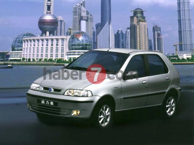<p>2002 Fiat Palio</p>