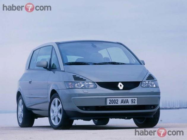 <p>2002 Renault Avantime</p>