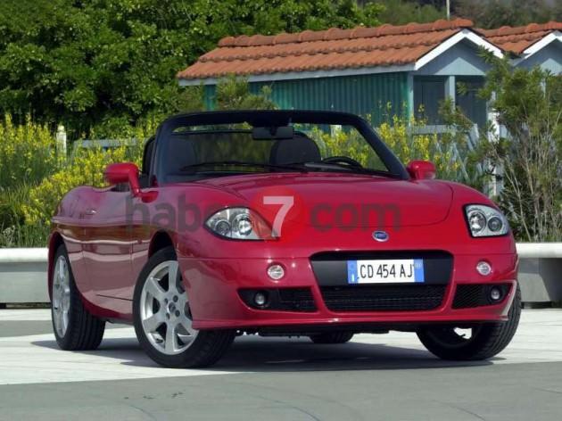 <p>2003 Fiat Barchetta</p>