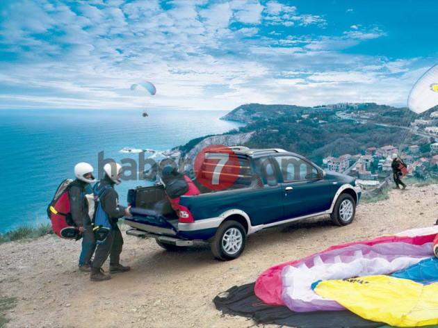 <p>2004 Fiat Strada Malibu</p>