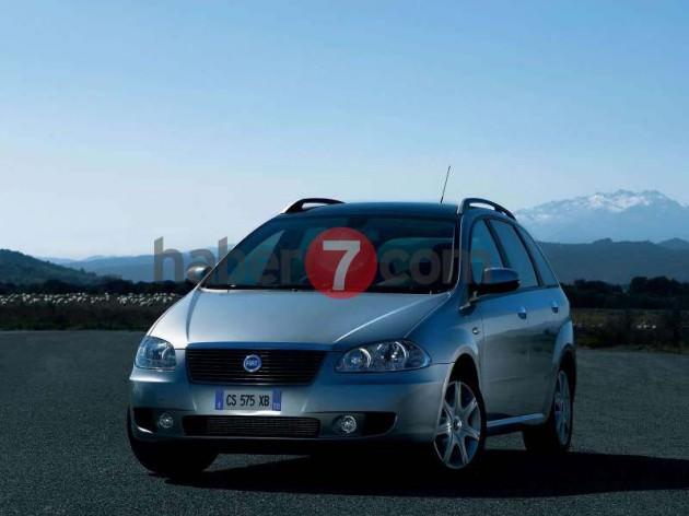<p>2005 Fiat Croma</p>