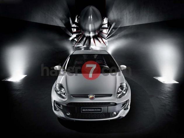 <p>2011 Fiat Punto Evo Abarth esseesse</p>