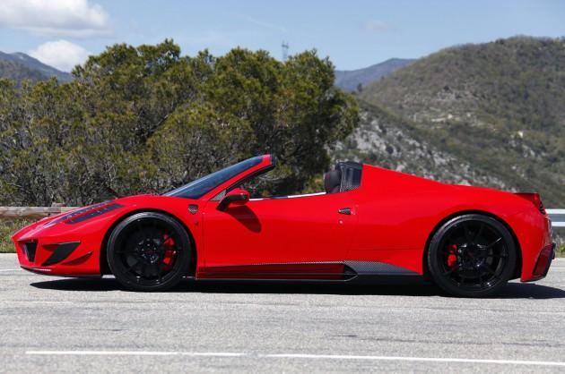 Ferrari’nin yeniden tasarlanan çarpıcı burun yapısı optimize edilmiş hava girişleri sayesinde ön radyatör için gelişmiş bir havalandırma imkanı sağlanmıştır. Mansory’nin yorumladığı kaput ile sadece agresif bir görünüm kazandırılmamış aynı zamanda aracın sahip olduğu doğal Formula Yarış Otomobili dürtüsü daha da arttırılmıştır. Araca yeni tasarlanmış yan marşpiyeller de eklenmiştir. Bu yeni marşpiyeller, akslar arası hava akışının sağlanmasının yanı sıra entegre kanalları sayesinde motor için ilave bir havalandırma beslemesi oluşturmuştur. Arka tampon altına yerleştirilen difüzör, aracın yüksek hızlarda stabilizesini geliştirmekte ve arka aksın üzerinde yer alan arka kanatlar ile birlikte yol tutuşunu arttırmaktadır. Mansory’inin kendi otoklav hattında ısıtarak şekillendirdiği tüm bu karbon komponentler sayesinde Monaco Edition, standart Ferrari 458 Spider’a göre 60kg daha hafiftir.
