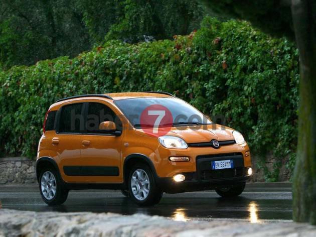 <p>2013 Fiat Panda Trekking</p>