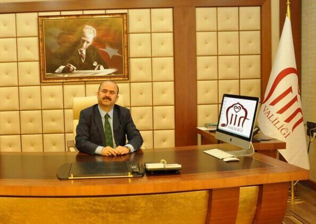<p>SİİRT VALİSİ AHMET AYDIN, YEREL VE ULUSAL BASIN MENSUPLARI İLE BİR ARAYA GELEREK, ÇÖZÜM SÜRECİNİ DEĞERLENDİRDİ.</p>