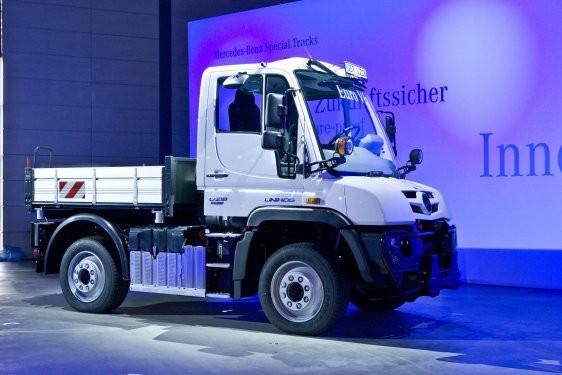 Alman üretici Mercedes-Benz, 2014 model Unimog ve Econic ailesini resmi olarak tanıttı.