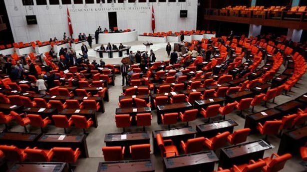 <p>1 Mart – Dershanelerle ilgili düzenleme Meclis’te kabul edildi </p>
<p> </p>