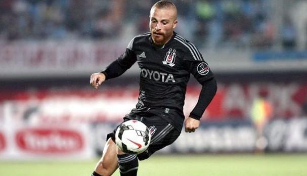 <p>21 Nisan – Gökhan Töre’ye silahlı saldırı<br />
<br />
<a href="http://spor.haber7.com/besiktas/haber/1149606-gokhan-toreye-silahli-saldiri" target="_blank">HABERİ OKUMAK İÇİN TIKLAYIN</a></p>
<p> </p>