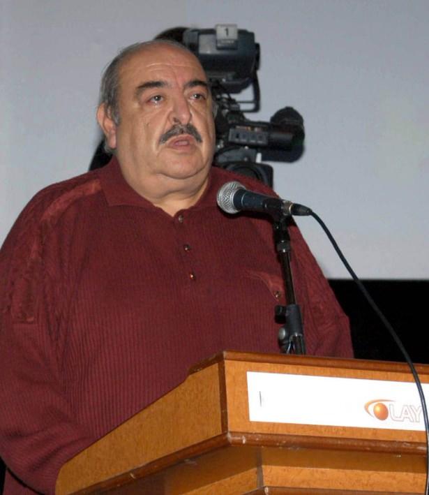 <p>Ünlü tiyatro sanatçısı Selçuk Uluergüven, 72 yaşında hayatını kaybetti.</p>