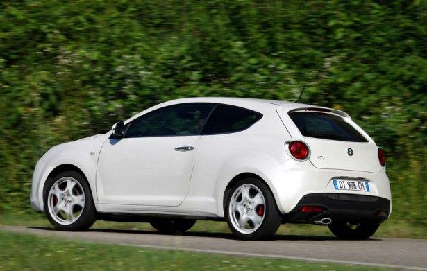 <p><strong>Alfa Romeo</strong></p>

<p>Markanın 2014 yılında sattığı ededi : 967</p>
