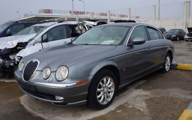 <p><strong>Jaguar</strong></p>
<p>Markanın 2014 yılında sattığı ededi: 52</p>