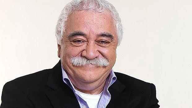 <p><strong>12 Ekim: Levent Kırca hayatını kaybetti</strong><br />
<br />
Ünlü sanatçı Levent Kırca hayatını kaybetti.</p>

<p> </p>

<p> </p>
