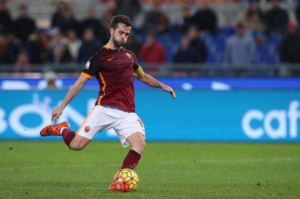 <p>55) Miralem Pjanic<br />
Roma</p>
