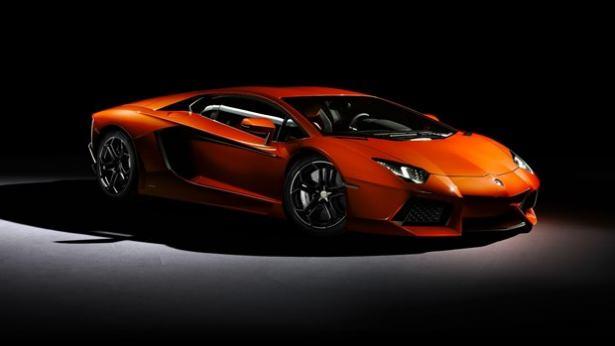 <p>LAMBORGHINI - 6</p>
