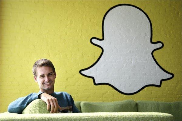<p><strong>1- Evan Spiegel</strong><br />
Sosyal paylaşım sitesi SnapChat'in kurucusu Evan Spiegel, Forbes'un listesindeki en genç milyarder oldu. Henüz 24 yaşında ama kişisel serveti 1,5 milyar dolar.</p>
