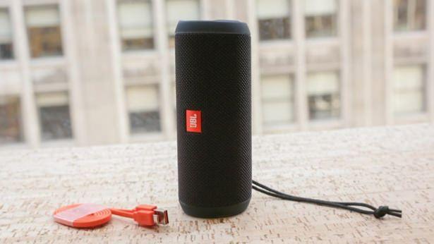 <p>JBL Flip 3 hoparlör</p>
