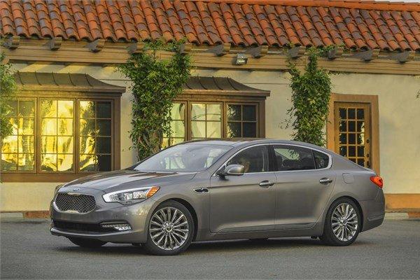 <p>Kia K900</p>
