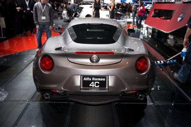 <p>Alfa romeo 4C Launch Edition</p>

