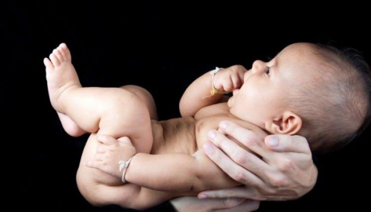 <p>Çinli bilim insanları, fare embriyolarından aldıkları kök hücrelerle, normal işlevini gören sperm üretmeyi başardılar.</p>

<p> </p>
