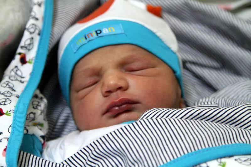 <p>Muğla'nın Dalaman ilçesinde anne Semiha Güven, erkek bebek dünyaya getirdi. </p>