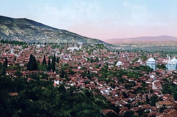 <p>BURSA<br />
<br />
Kişi Başı Tasarruf Mevduatı (2015): 7.795<br />
<br />
Kişi Başı Tasarruf Mevduatı (2016): 8.873<br />
<br />
Fark (TL): 1.078<br />
<br />
Artış (%): 13,8</p>
