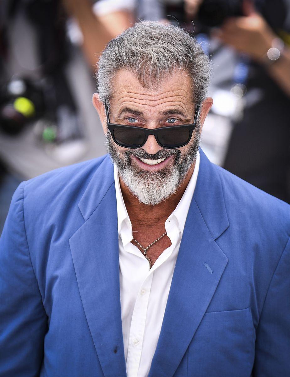 <p>Cannes Film Festivali'nde gösterimi yapılacak olan 'Blood Father' için düzenlenen photocall sırasında Amerikalı oyuncu Mel Gibson poz verdi. </p>
